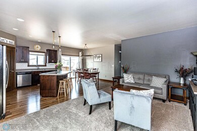 4017 LR DR KITCHEN