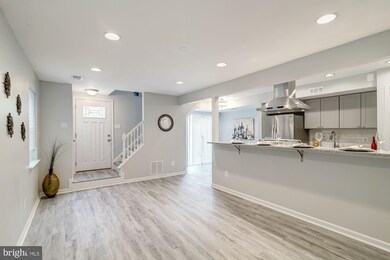 9739 Hagel Cir unit C, Lorton, VA 22079 - photo 6