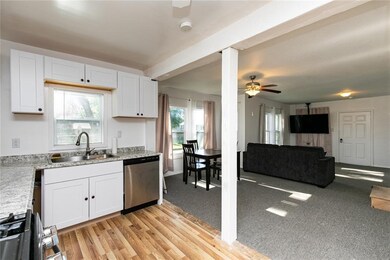 518 E 28th St, Des Moines, IA 50317 - photo 7