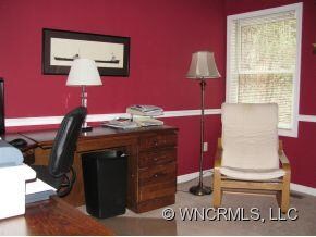 Bedroom 2/Office
