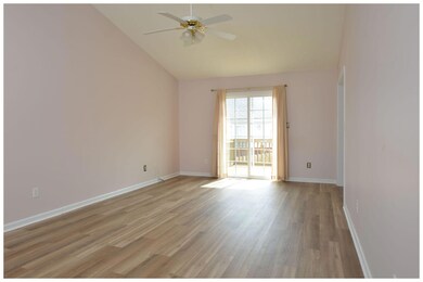 104 Pebble Beach Ct, Frankfort, KY 40601 - photo 2