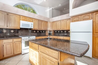 1129 E Knight Ln, Tempe, AZ 85284 - photo 5