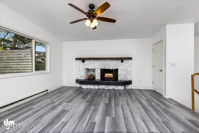 07-Living Room-DW-9420-Edit