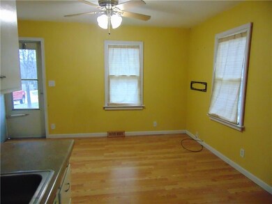 323 Hackley Ave, Des Moines, IA 50315 - photo 3