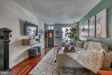 215 S Robinson St, Baltimore, MD 21224 - photo 3