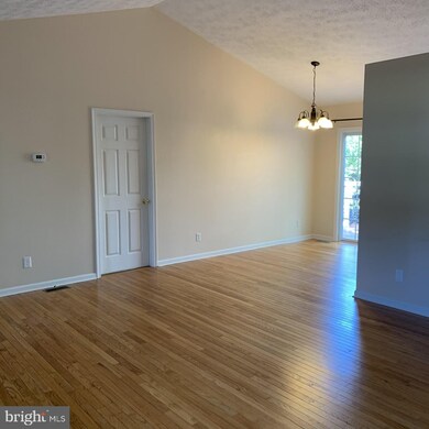 35502 Wilderness Shores Way, Locust Grove, VA 22508 - photo 3