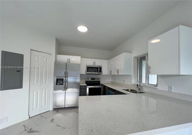 436 NW 14th Way, Fort Lauderdale, FL 33311 - photo 5