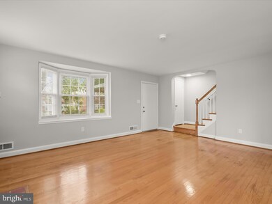 714 Stamford Rd, Baltimore, MD 21229 - photo 3