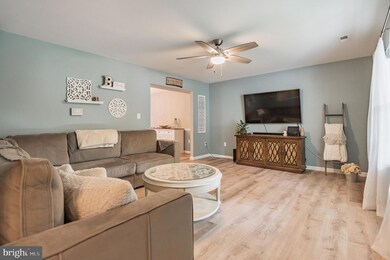 932 Colton Ct, Prince Frederick, MD 20678 - photo 4