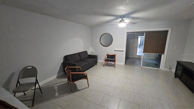 3918 Oak Limb Ct, Tampa, FL 33614 - photo 3