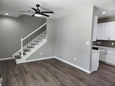 5813 Breland St unit B, Houston, TX 77016 - photo 4