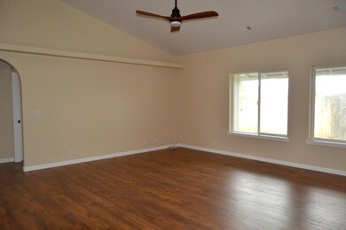 491 Marion Ln, Grants Pass, OR 97527 - photo 3