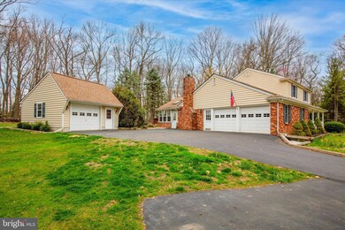 6175 Honey Hollow Rd, Doylestown, PA 18902 - photo 4