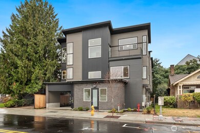 117 Wells Ave S unit D (R), Renton, WA 98057 - photo 2