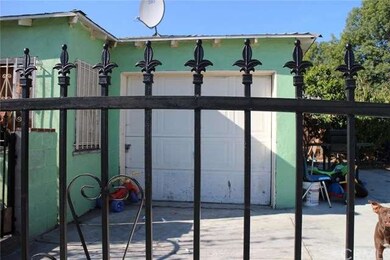 1003 W 152nd St unit 2NDFL, Compton, CA 90220 - photo 3