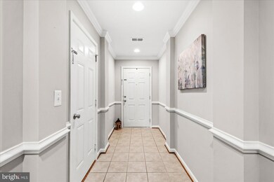 15661 John Diskin Cir, Woodbridge, VA 22191 - photo 5