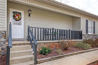 124 Heavenly Dr, Statesville, NC 28625 - photo 2
