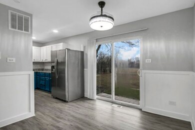 3418 Chambord Ln, Hazel Crest, IL 60429 - photo 5