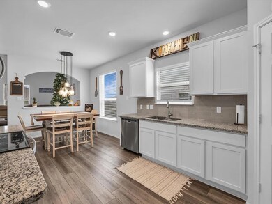 2820 Jackal Dr, Lorena, TX 76655 - photo 5