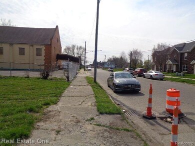 5566 Talbot St, HamtraMcK, MI 48212 - photo 7