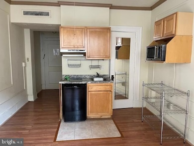 The Arts Condominium unit 1502, Philadelphia, PA 19107 - photo 3