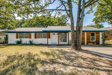 1149 Jerry Ln, Bedford, TX 76022 - photo 2