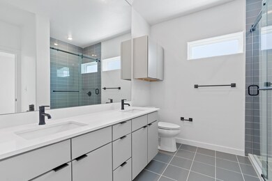 Bathroom with healthy amount of natural light, do