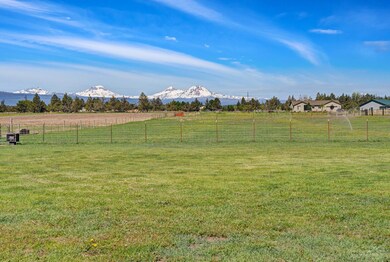 65885 Twin Bridges Rd, Bend, OR 97703 - photo 4