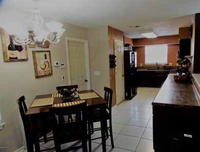 8469 Spicewood Dr, Jacksonville, FL 32216 - photo 4