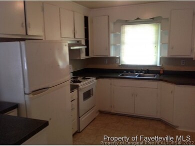 299 Decatur Dr, Fayetteville, NC 28303 - photo 3