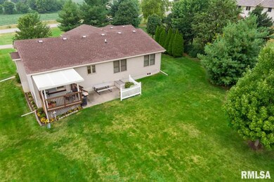 5923 Wisconsin Ave, Davenport, IA 52806 - photo 6