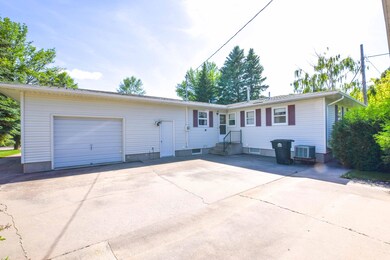 2210 11th Ave S, Grand Forks, ND 58201 - photo 3