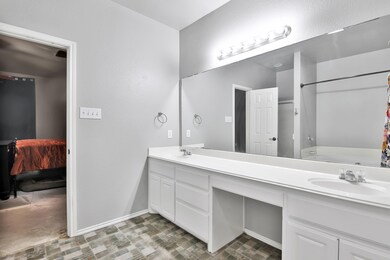 5002 Itasca St, Lubbock, TX 79416 - photo 5