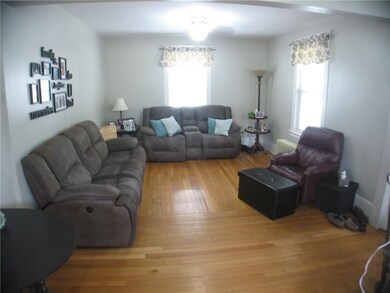 105 Myrtle Ave, Cranston, RI 02910 - photo 4