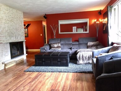 33 Roslyn Rd, Brockton, MA 02302 - photo 3