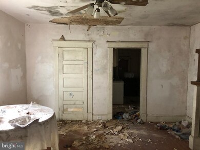 208 Elizabeth St, Salisbury, MD 21801 - photo 4