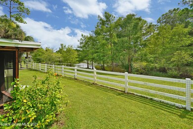 472 Carly Ln-7