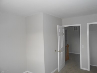 8 Franklin Ln unit D, Staten Island, NY 10306 - photo 6