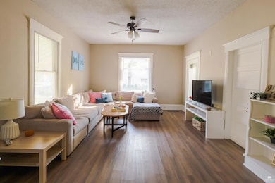 1006 Laramie St, Manhattan, KS 66502 - photo 5