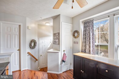 752 Pine Drift Dr, Odenton, MD 21113 - photo 2