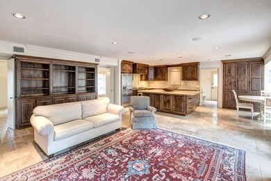 302 Vanderpool Ln, Houston, TX 77024 - photo 5