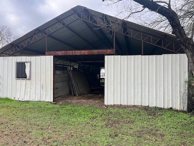 000 College Ave, Clarksville, TX 75426 - photo 4