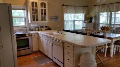 Kitchen Island Breakfast