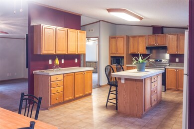 125 Oak Hills Ct, Magnolia, TX 77355 - photo 6