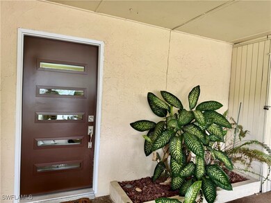 5709 Harbour Club Rd unit 52, Fort Myers, FL 33919 - photo 3