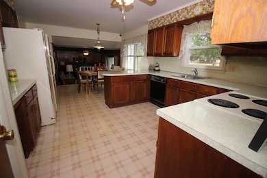 39 Memory Ln, Schenectady, NY 12306 - photo 5