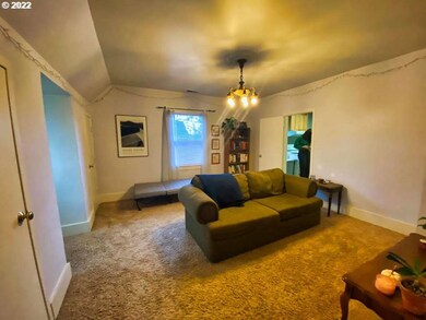 801 E Sheridan St, Newberg, OR 97132 - photo 3