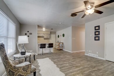 745 W Redbud Dr, Hurst, TX 76053 - photo 6