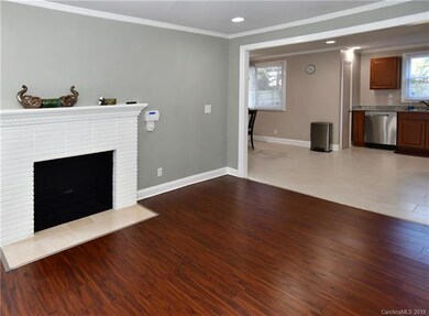 609 Holland Dr, Statesville, NC 28677 - photo 3