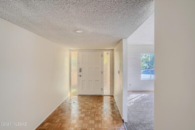 7-939413822-07 Foyer
